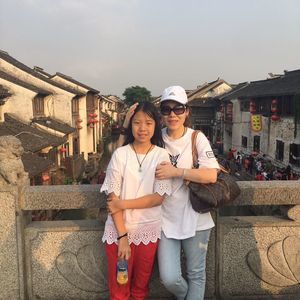 Meet your Posher, Lingling